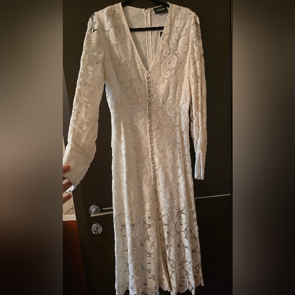The Kooples Elegant White Lace Dress - www.nationalbodyline.in